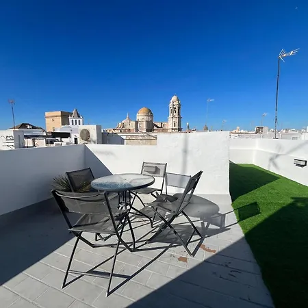 Hidden Gem Penthouse El Meson Apartment *