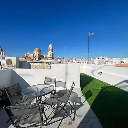 Hidden Gem Penthouse El Meson Cadiz