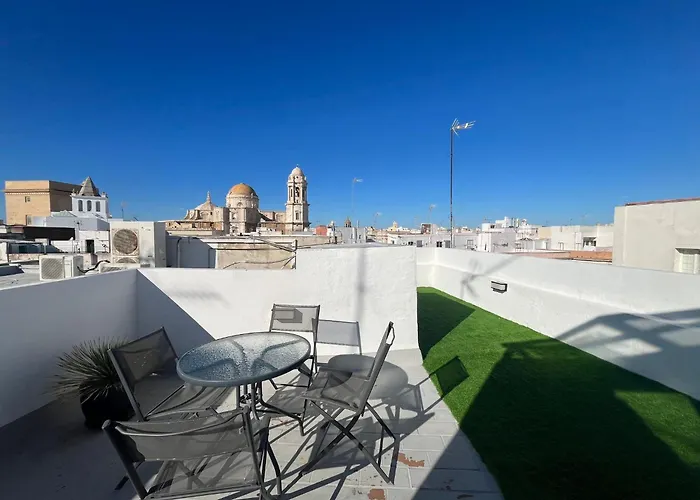 Hidden Gem Penthouse El Meson Cadiz