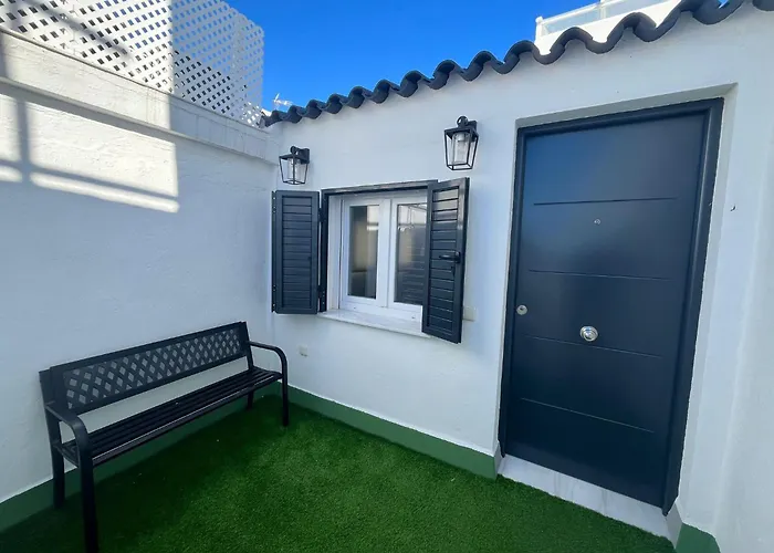 Hidden Gem Penthouse El Meson アパート *